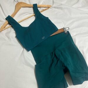 Set Active Teal Ribbed Sports Bra and Shorts Set